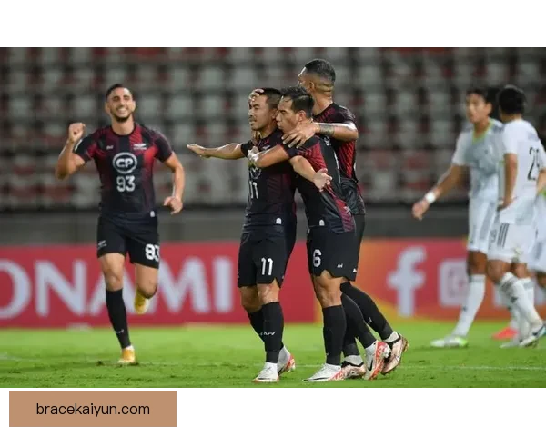 足球季后赛备受关注，各队状态回暖呈现激烈竞争态势